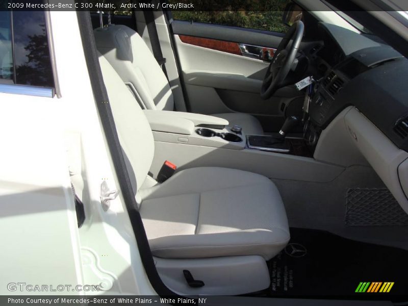 Arctic White / Grey/Black 2009 Mercedes-Benz C 300 4Matic