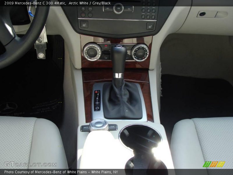 Arctic White / Grey/Black 2009 Mercedes-Benz C 300 4Matic