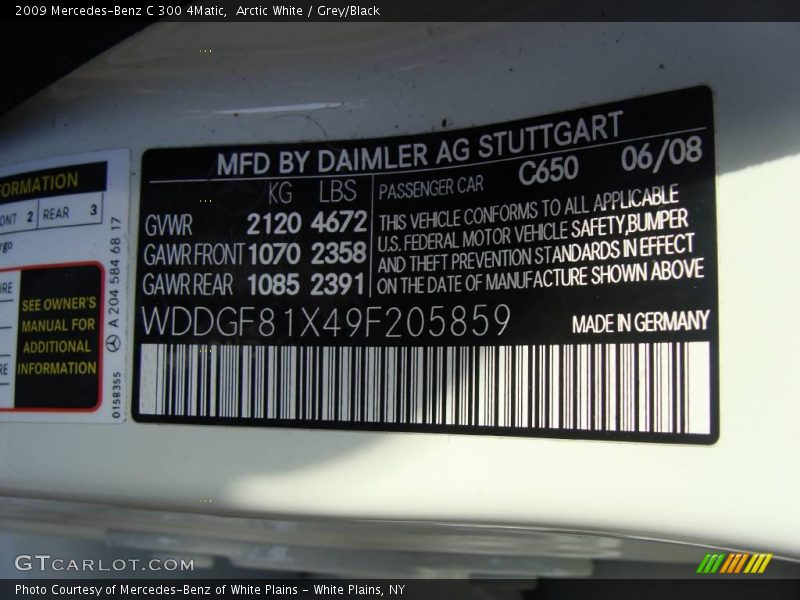 Arctic White / Grey/Black 2009 Mercedes-Benz C 300 4Matic