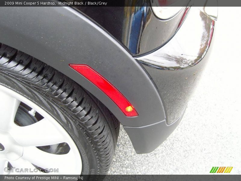 Midnight Black / Black/Grey 2009 Mini Cooper S Hardtop