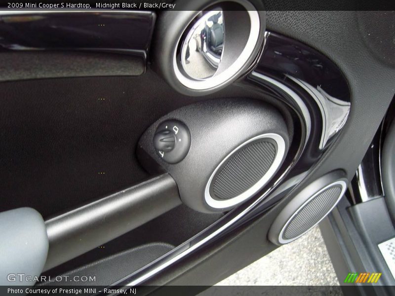 Midnight Black / Black/Grey 2009 Mini Cooper S Hardtop