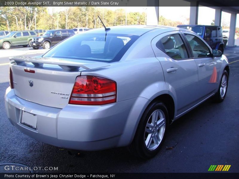 Bright Silver Metallic / Dark Slate Gray 2009 Dodge Avenger SXT