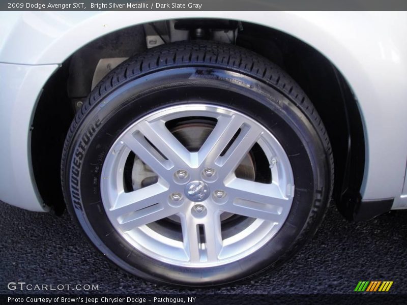Bright Silver Metallic / Dark Slate Gray 2009 Dodge Avenger SXT