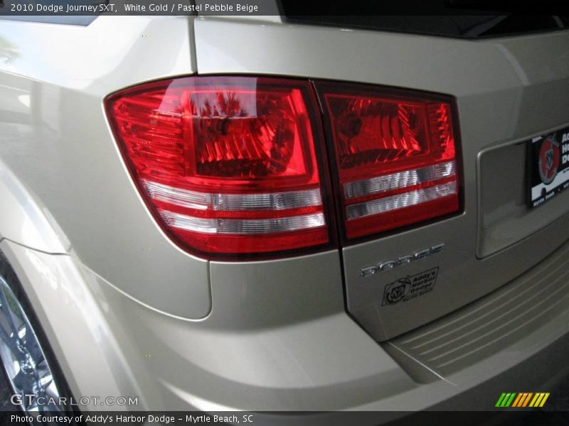 White Gold / Pastel Pebble Beige 2010 Dodge Journey SXT