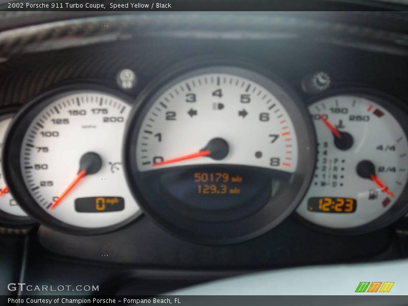 Speed Yellow / Black 2002 Porsche 911 Turbo Coupe