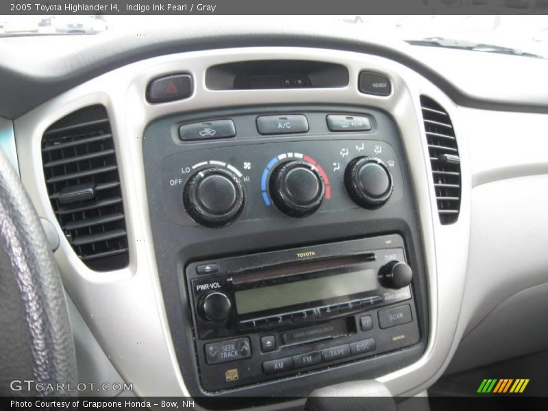 Indigo Ink Pearl / Gray 2005 Toyota Highlander I4