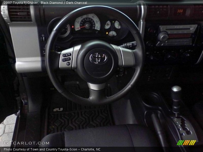 Black Diamond / Dark Charcoal 2007 Toyota FJ Cruiser