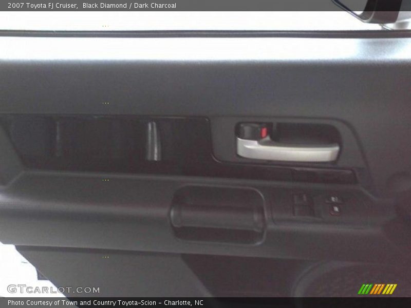 Black Diamond / Dark Charcoal 2007 Toyota FJ Cruiser