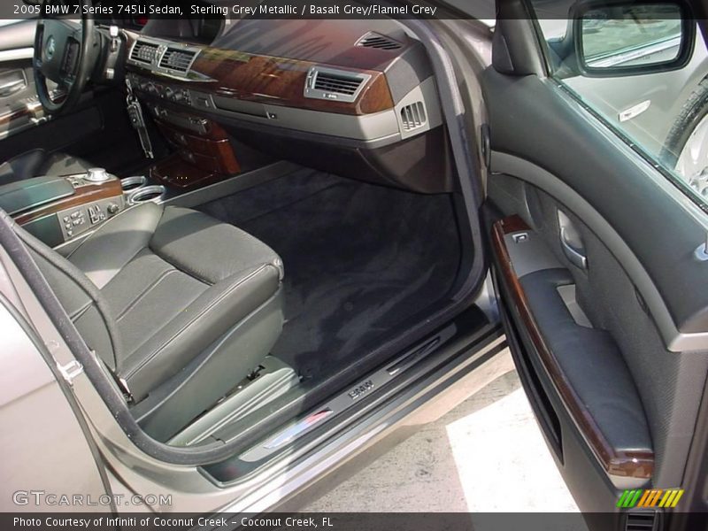 Sterling Grey Metallic / Basalt Grey/Flannel Grey 2005 BMW 7 Series 745Li Sedan