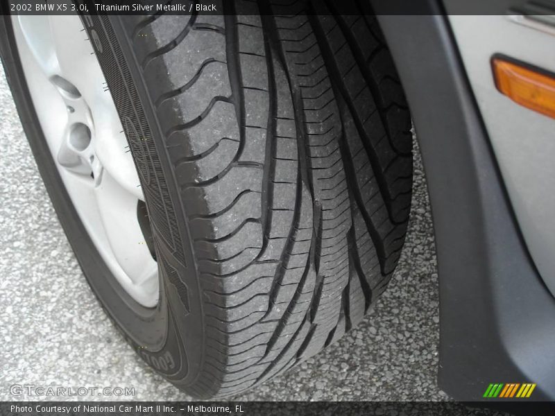 Titanium Silver Metallic / Black 2002 BMW X5 3.0i