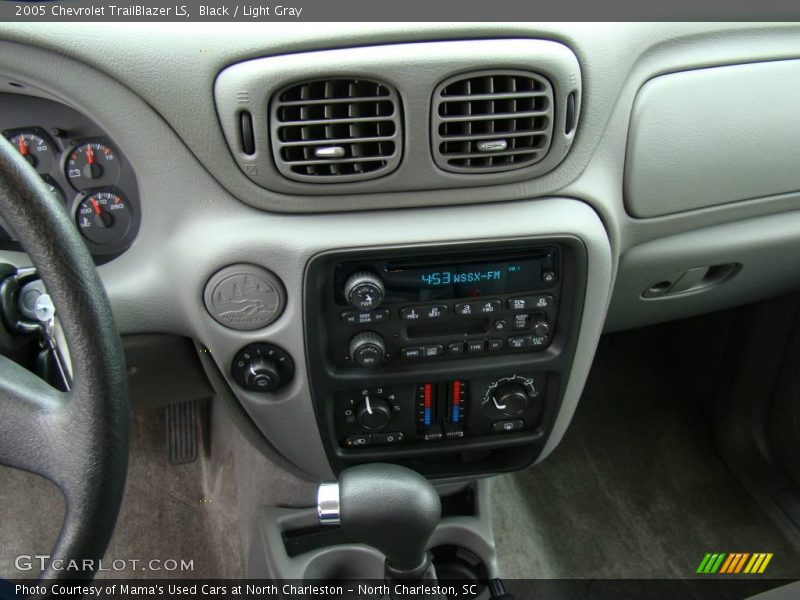 Black / Light Gray 2005 Chevrolet TrailBlazer LS