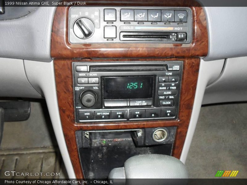 Super Black / Dusk 1999 Nissan Altima GXE