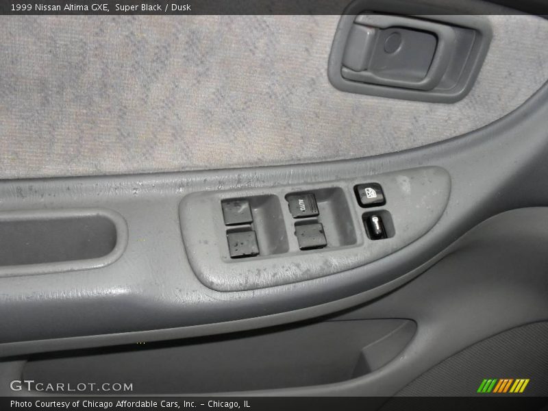 Super Black / Dusk 1999 Nissan Altima GXE