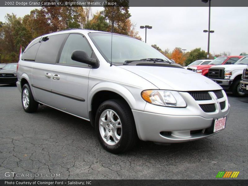 Bright Silver Metallic / Taupe 2002 Dodge Grand Caravan eX