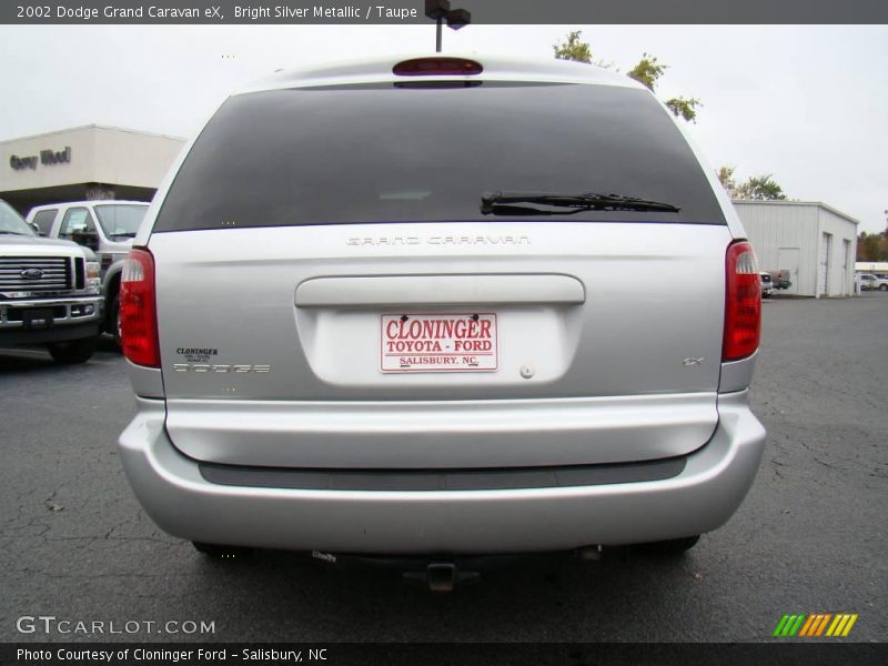 Bright Silver Metallic / Taupe 2002 Dodge Grand Caravan eX