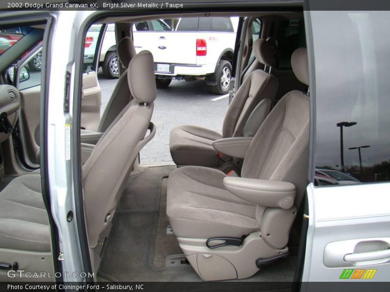 Bright Silver Metallic / Taupe 2002 Dodge Grand Caravan eX