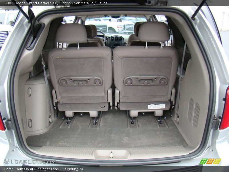 Bright Silver Metallic / Taupe 2002 Dodge Grand Caravan eX