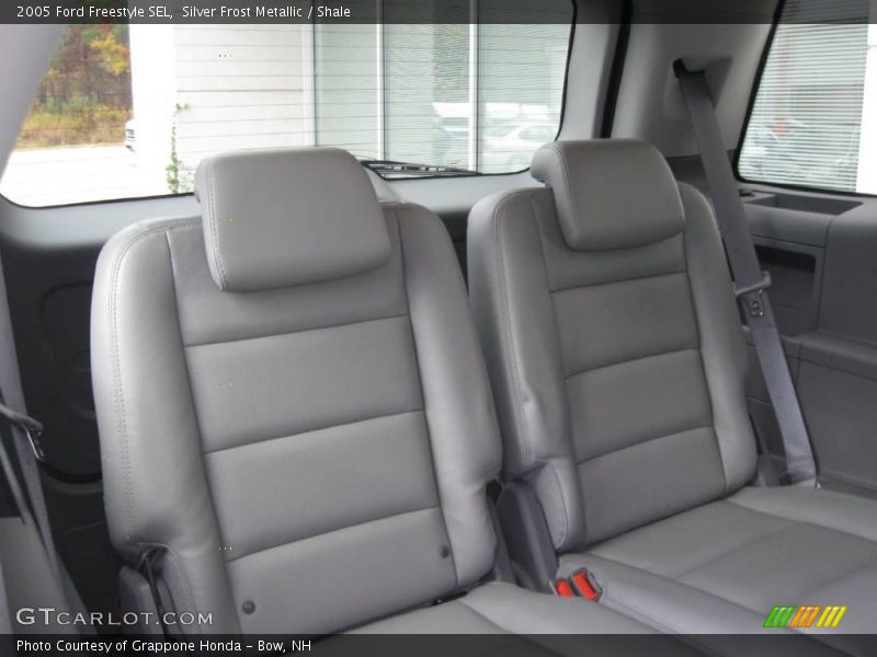 Silver Frost Metallic / Shale 2005 Ford Freestyle SEL