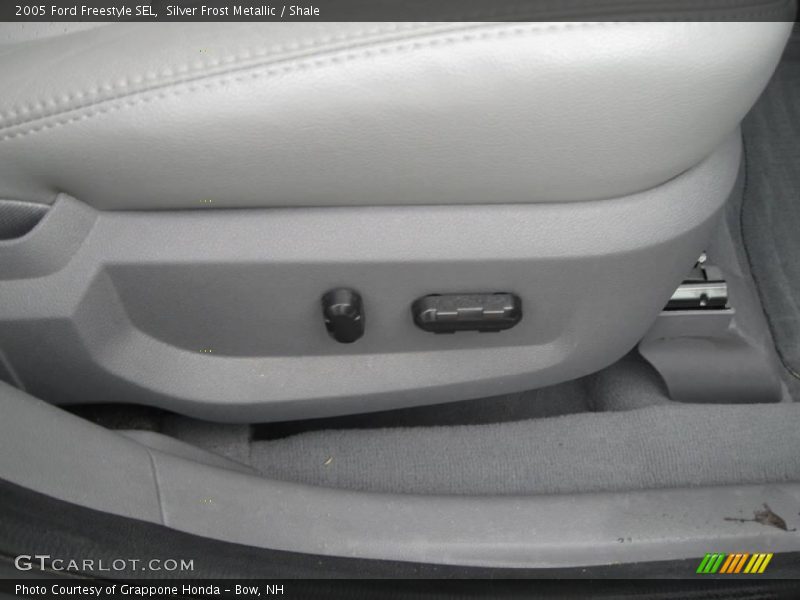 Silver Frost Metallic / Shale 2005 Ford Freestyle SEL