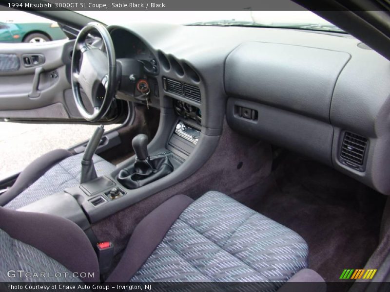 Dashboard of 1994 3000GT SL Coupe