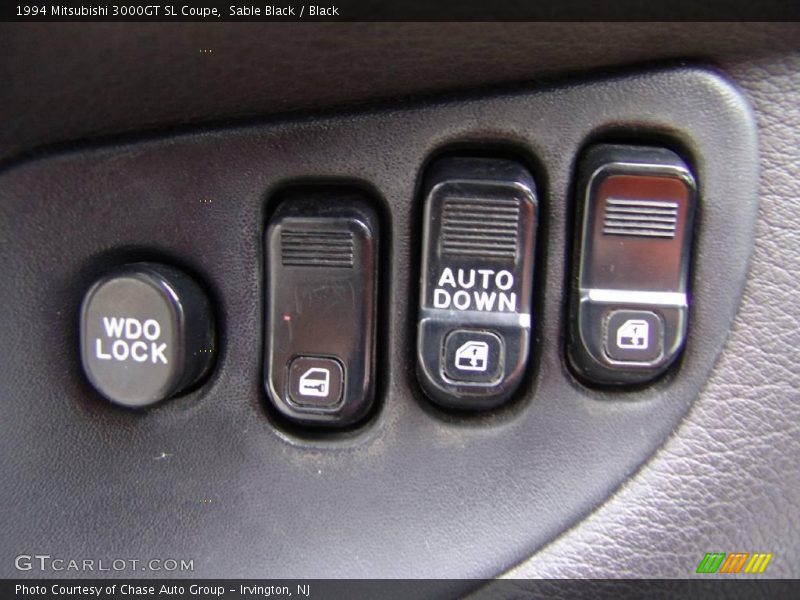 Controls of 1994 3000GT SL Coupe