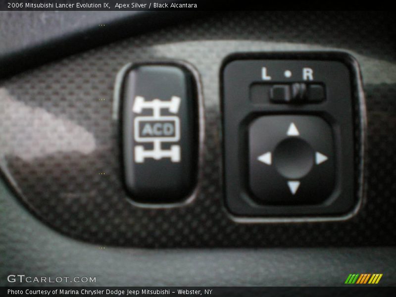 Apex Silver / Black Alcantara 2006 Mitsubishi Lancer Evolution IX