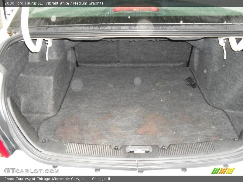 Vibrant White / Medium Graphite 2000 Ford Taurus SE