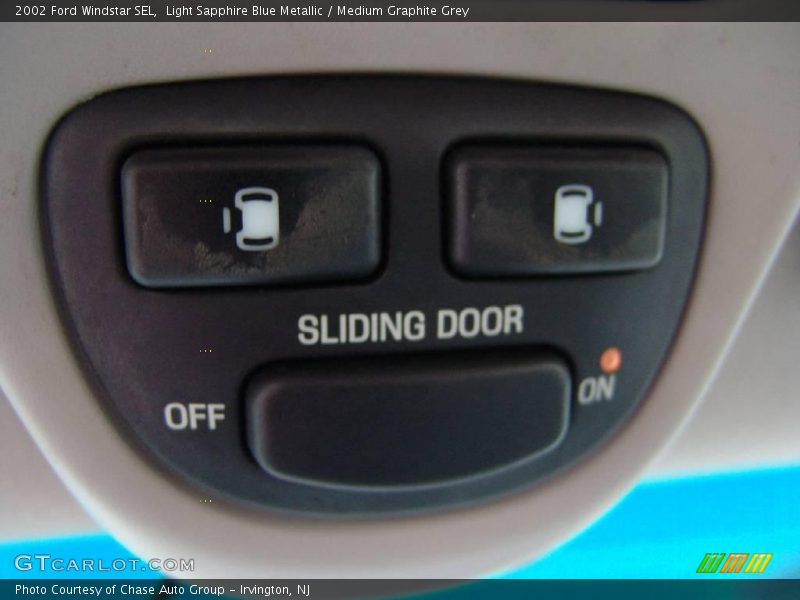 Light Sapphire Blue Metallic / Medium Graphite Grey 2002 Ford Windstar SEL
