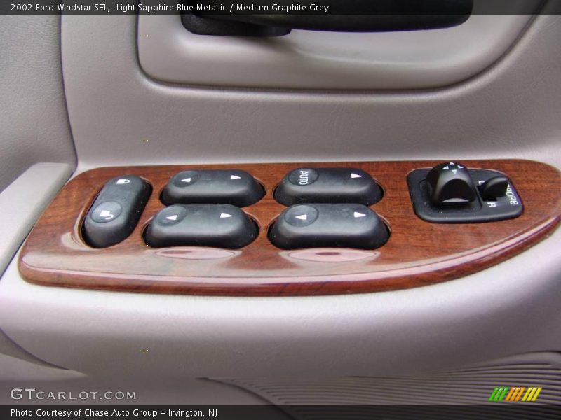 Light Sapphire Blue Metallic / Medium Graphite Grey 2002 Ford Windstar SEL