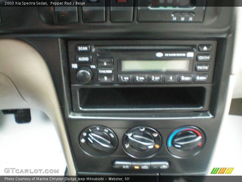 Pepper Red / Beige 2003 Kia Spectra Sedan