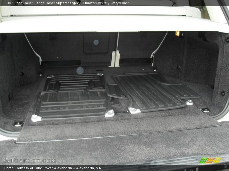 Chawton White / Ivory/Black 2007 Land Rover Range Rover Supercharged