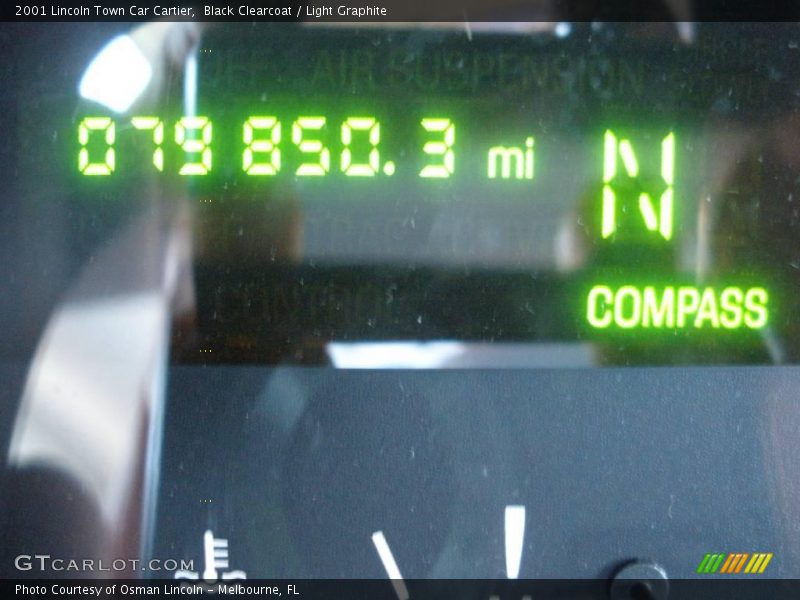 Black Clearcoat / Light Graphite 2001 Lincoln Town Car Cartier