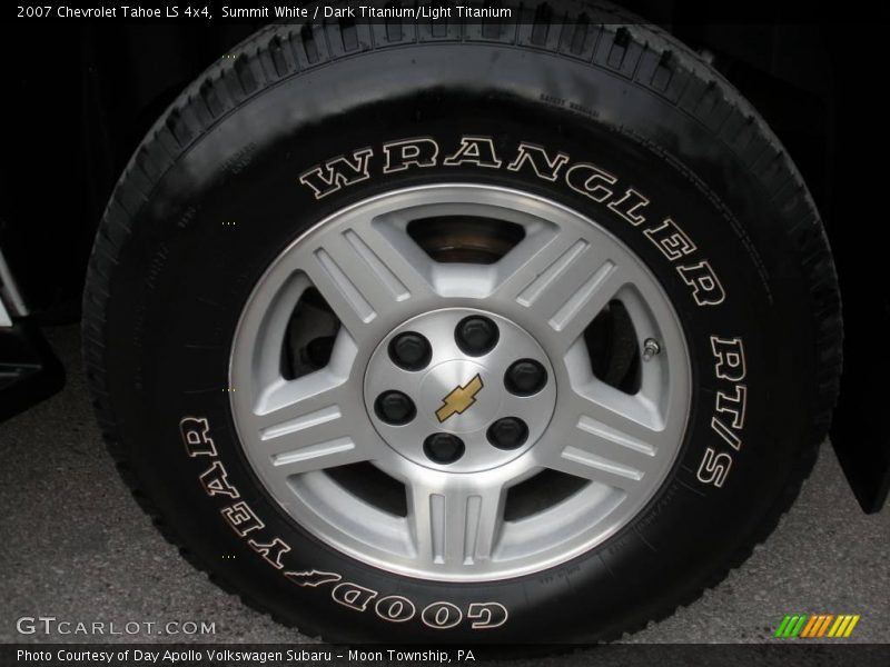 Summit White / Dark Titanium/Light Titanium 2007 Chevrolet Tahoe LS 4x4
