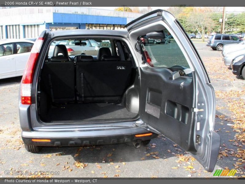 Pewter Pearl / Black 2006 Honda CR-V SE 4WD