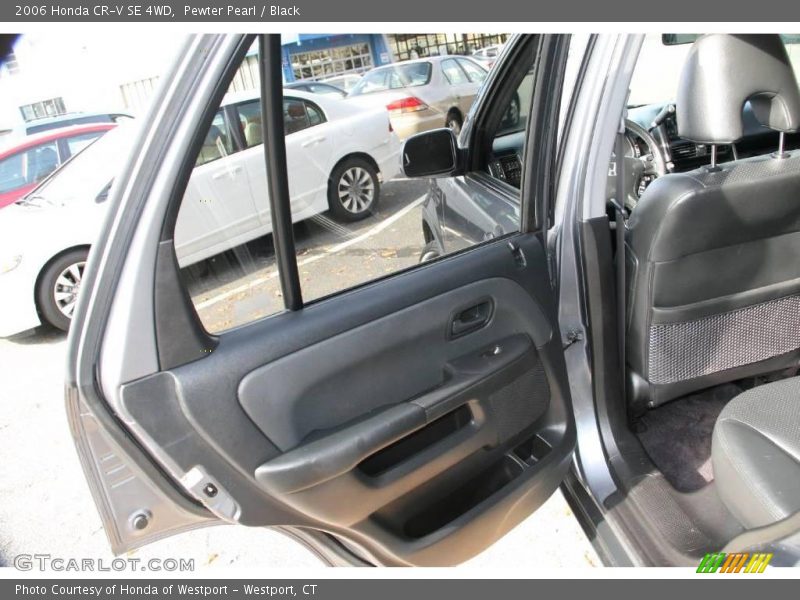 Pewter Pearl / Black 2006 Honda CR-V SE 4WD