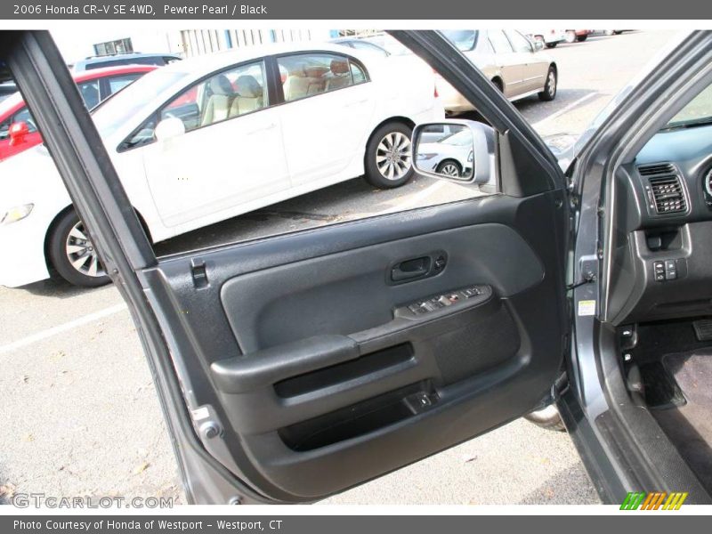 Pewter Pearl / Black 2006 Honda CR-V SE 4WD