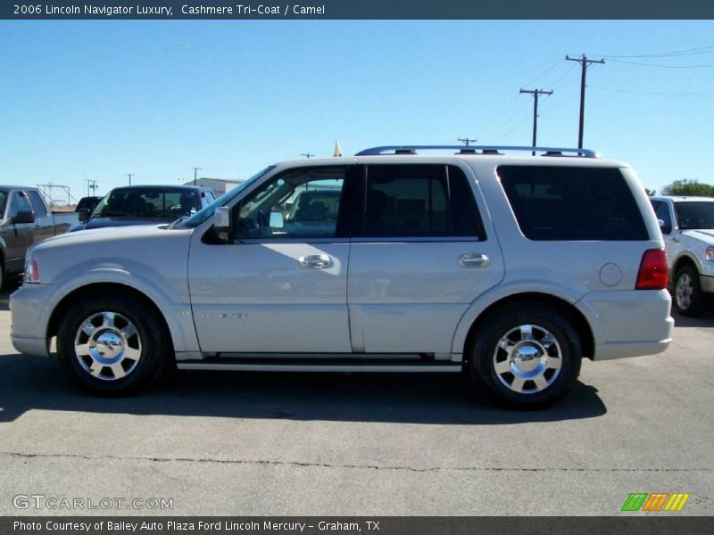 Cashmere Tri-Coat / Camel 2006 Lincoln Navigator Luxury
