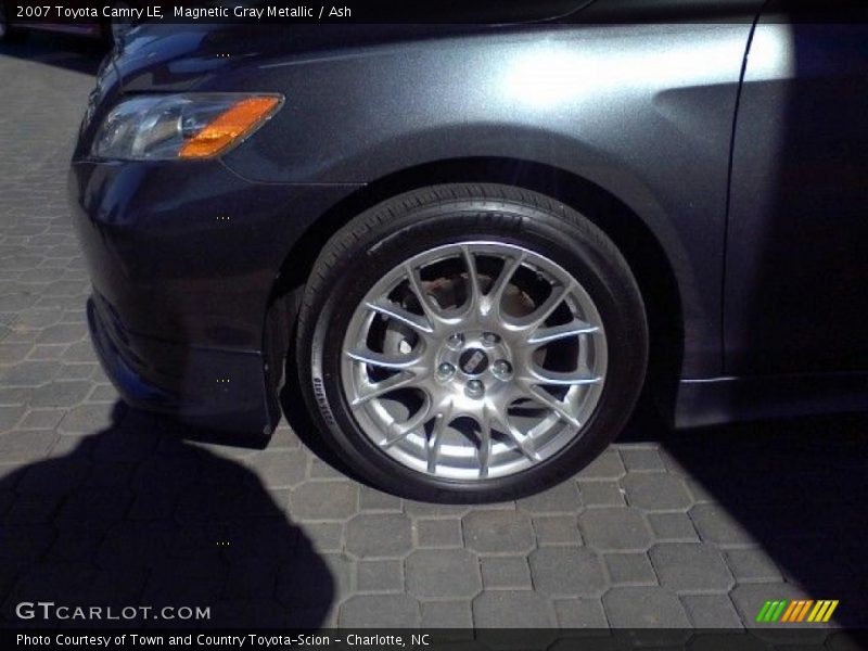 Magnetic Gray Metallic / Ash 2007 Toyota Camry LE