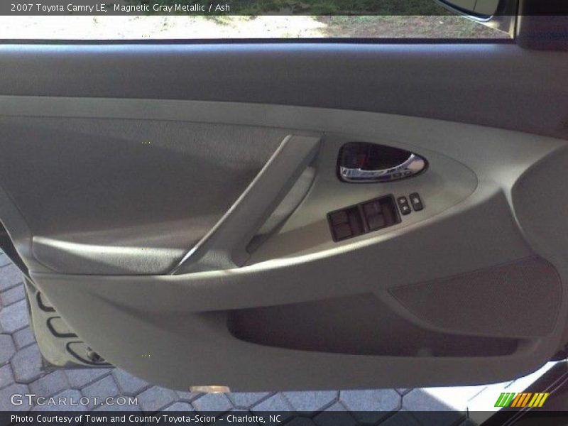 Magnetic Gray Metallic / Ash 2007 Toyota Camry LE