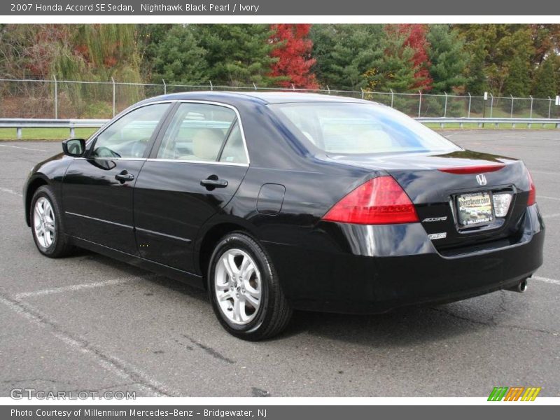Nighthawk Black Pearl / Ivory 2007 Honda Accord SE Sedan