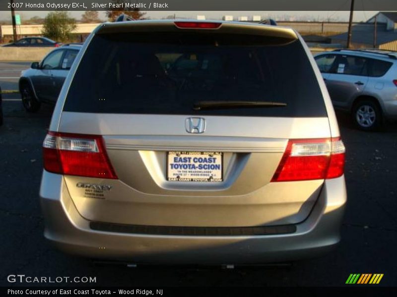 Silver Pearl Metallic / Black 2007 Honda Odyssey EX-L
