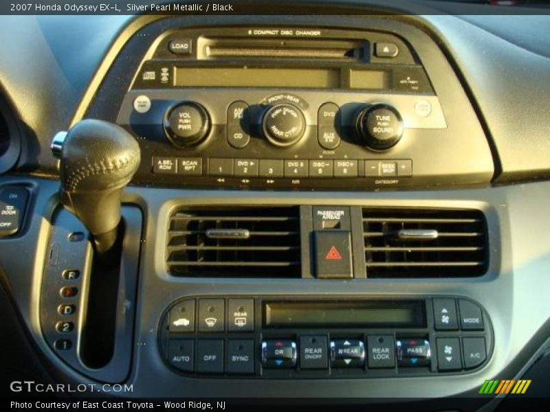 Silver Pearl Metallic / Black 2007 Honda Odyssey EX-L