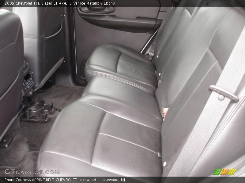 Silver Ice Metallic / Ebony 2009 Chevrolet TrailBlazer LT 4x4