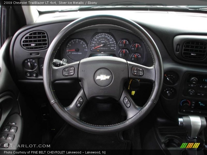 Silver Ice Metallic / Ebony 2009 Chevrolet TrailBlazer LT 4x4