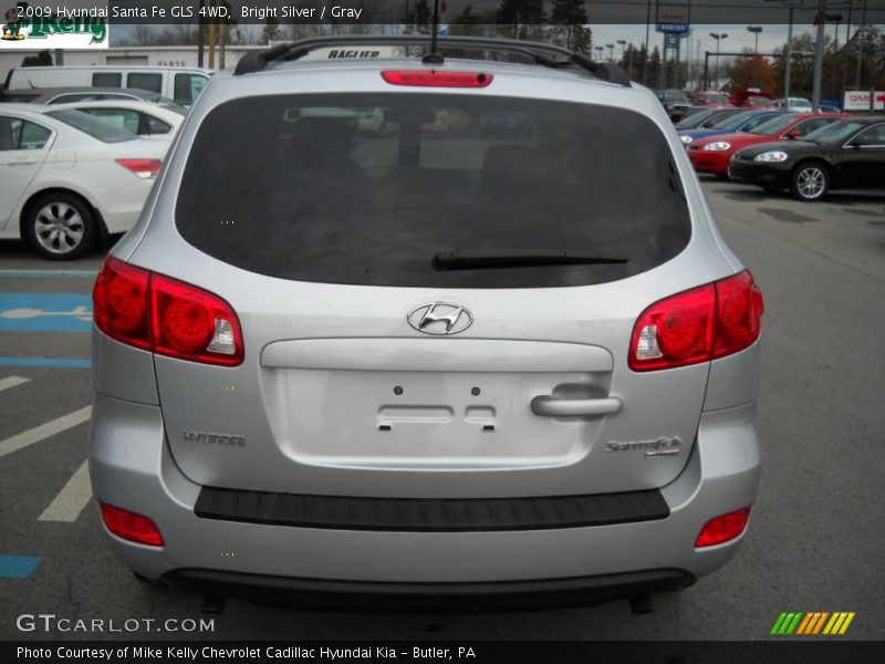 Bright Silver / Gray 2009 Hyundai Santa Fe GLS 4WD