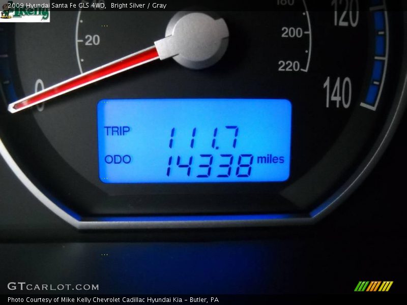 Bright Silver / Gray 2009 Hyundai Santa Fe GLS 4WD