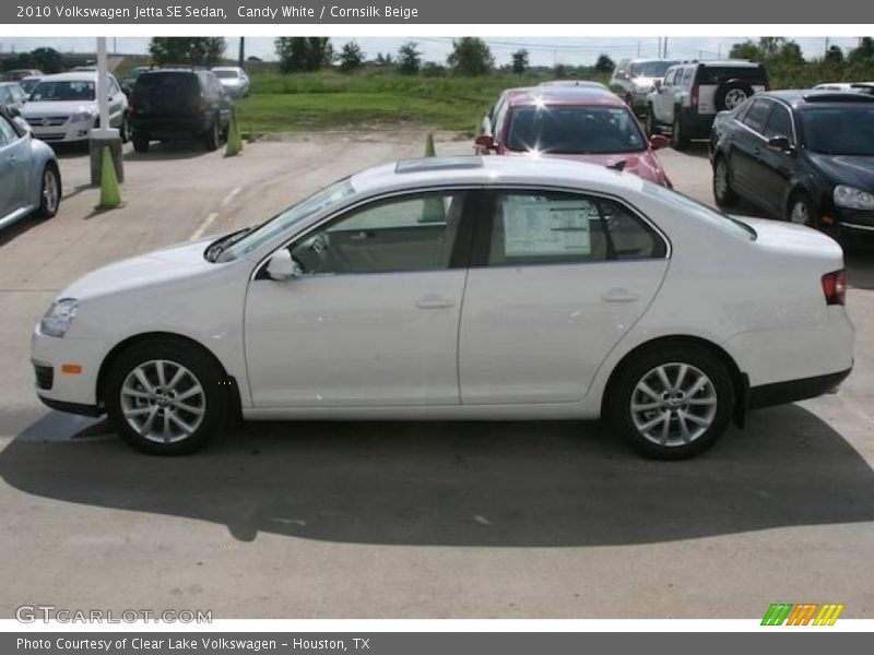 Candy White / Cornsilk Beige 2010 Volkswagen Jetta SE Sedan