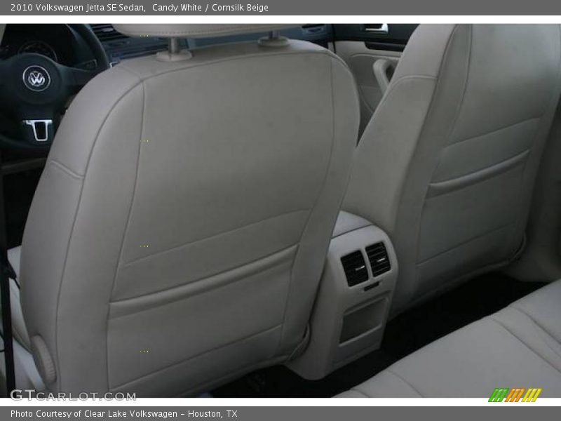 Candy White / Cornsilk Beige 2010 Volkswagen Jetta SE Sedan