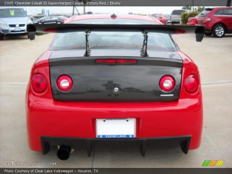 Victory Red / Ebony 2005 Chevrolet Cobalt SS Supercharged Coupe