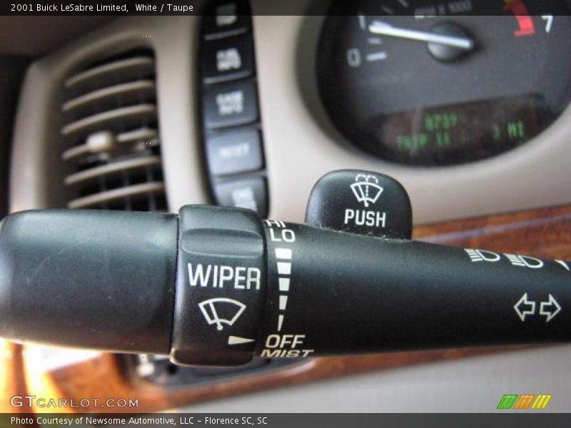 White / Taupe 2001 Buick LeSabre Limited